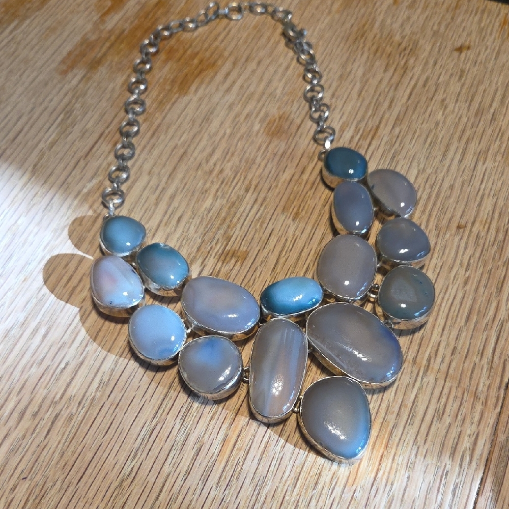Silver Plate Grey-Blue Agate Collar Necklace